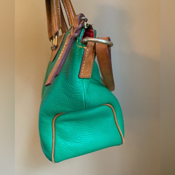 Dooney & Bourke tote bag purse pebbled leather kelly green  cherry charm - Picture 4 of 16